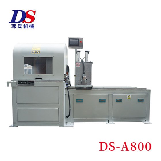 大型進(jìn)口自動(dòng)鋸切機(jī) 大型進(jìn)口自動(dòng)鋸切機(jī)