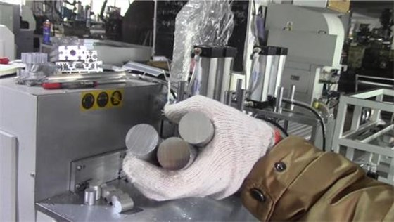 鋁棒切割設(shè)備 鋁棒切割設(shè)備