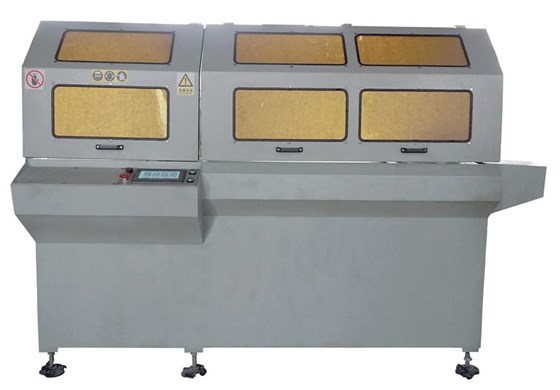 全封閉精密切鋁機(jī) 全封閉精密切鋁機(jī)