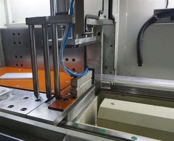 分離式鋁合金切割機(jī) 分離式鋁合金切割機(jī)