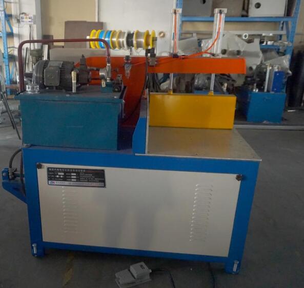 【山東】DS-C400液壓定尺鋸切割鋁合金貨箱，性價(jià)比超高