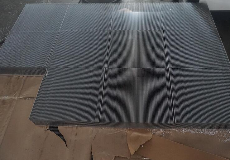 【蘇州】這款鋁合金散熱器切割機(jī)，幫助五金加工廠趙總維持生計(jì)