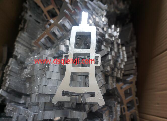 【無(wú)錫】切割光潔面好看的鄧氏切鋁機(jī)，客戶搬遷廠房也不忘新增