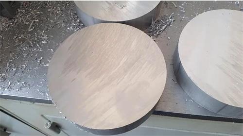 鋁合金下料機(jī)有毛刺怎么辦，有什么解決辦法【鄧氏機(jī)】