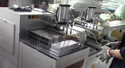 薄鋁型材用什么切割機(jī)才能保證材料不變形？【鄧氏機(jī)械】