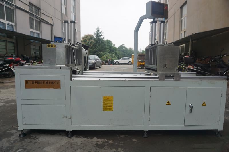 鋁型材切割機DS-A500鋸切汽車零部件，令藍托金屬滿意